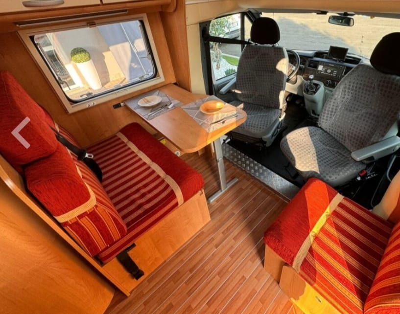 Autocaravana vista lateral